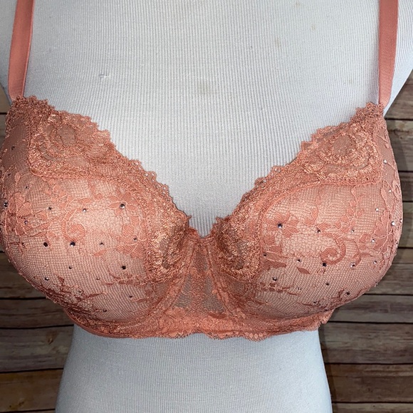 Victoria's Secret Other - Victoria’s Secret Dream Angels Lined Demi Underwire Bra